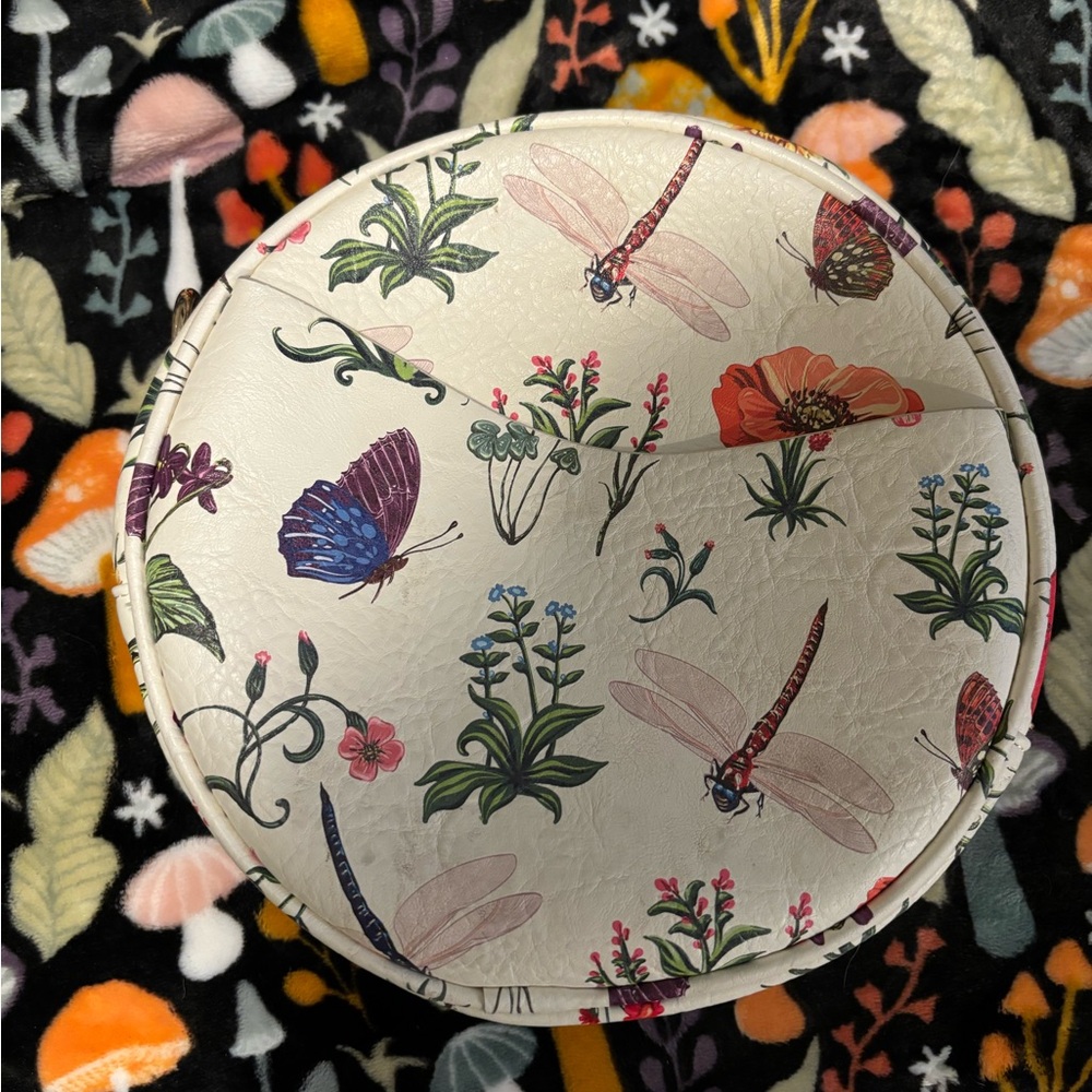 Round fairycore/cottagecore purse